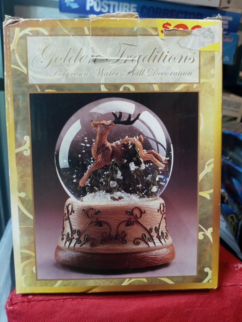 Golden Traditions Water Ball Decorations