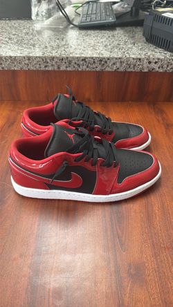 Air Jordan 1 Low SE Black/Varsity Red SZ11.5