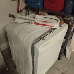 Whirlpool Dishwasher For Sale - Hardly Ever Used