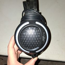  wired gaming headset designed for various platforms including PC, PS4, PS5, Xbox One, Nintendo 3DS, PSP, Laptop, Computer, Tablet, iPad, and