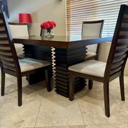 Table And 6 Chairs 🪑 