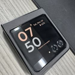 Motorola Razr 5G 2025 