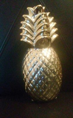 Gold Pineapple