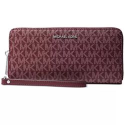Michael Kors Logo Jet Set Travel Continental