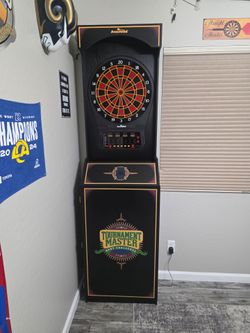 Arachnid Electronic Dartboard w/ Full Cabinet – Tournament Master