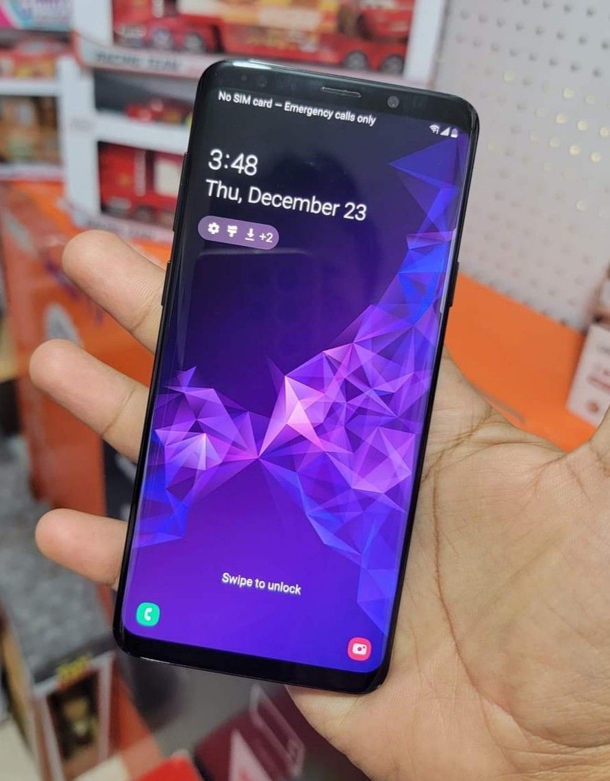 Samsung Galaxy S9+ Plus  , Unlocked   for all Company Carrier ,  Excellent Condition Like New 