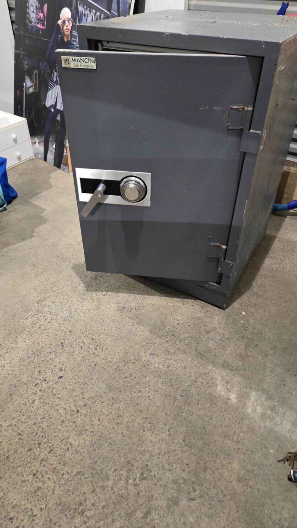 MANCINI Safe