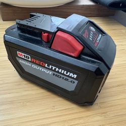 M18 Battery 12.0 Ah - Milwaukee