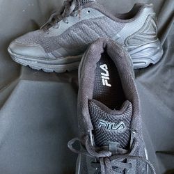 Women’s All Black  FILA Shoes 
