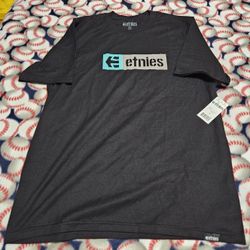 NWT Youth Etnies T-shirt, Youth XL