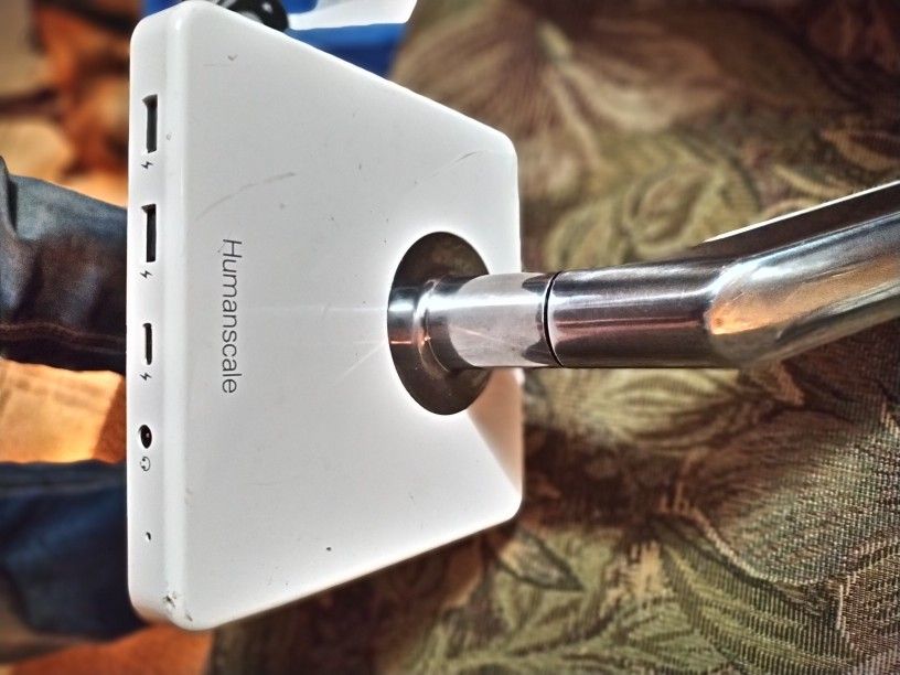 Human Scale Single Arm Monitor Mount For Desk