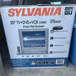 Vintage 20" TV+DVD+VCR Combo Pure Flat Screen