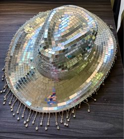 Mirror cowboy hat
