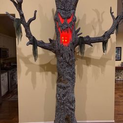 Halloween Murderous Maple Scary Prop Home Accents Holiday