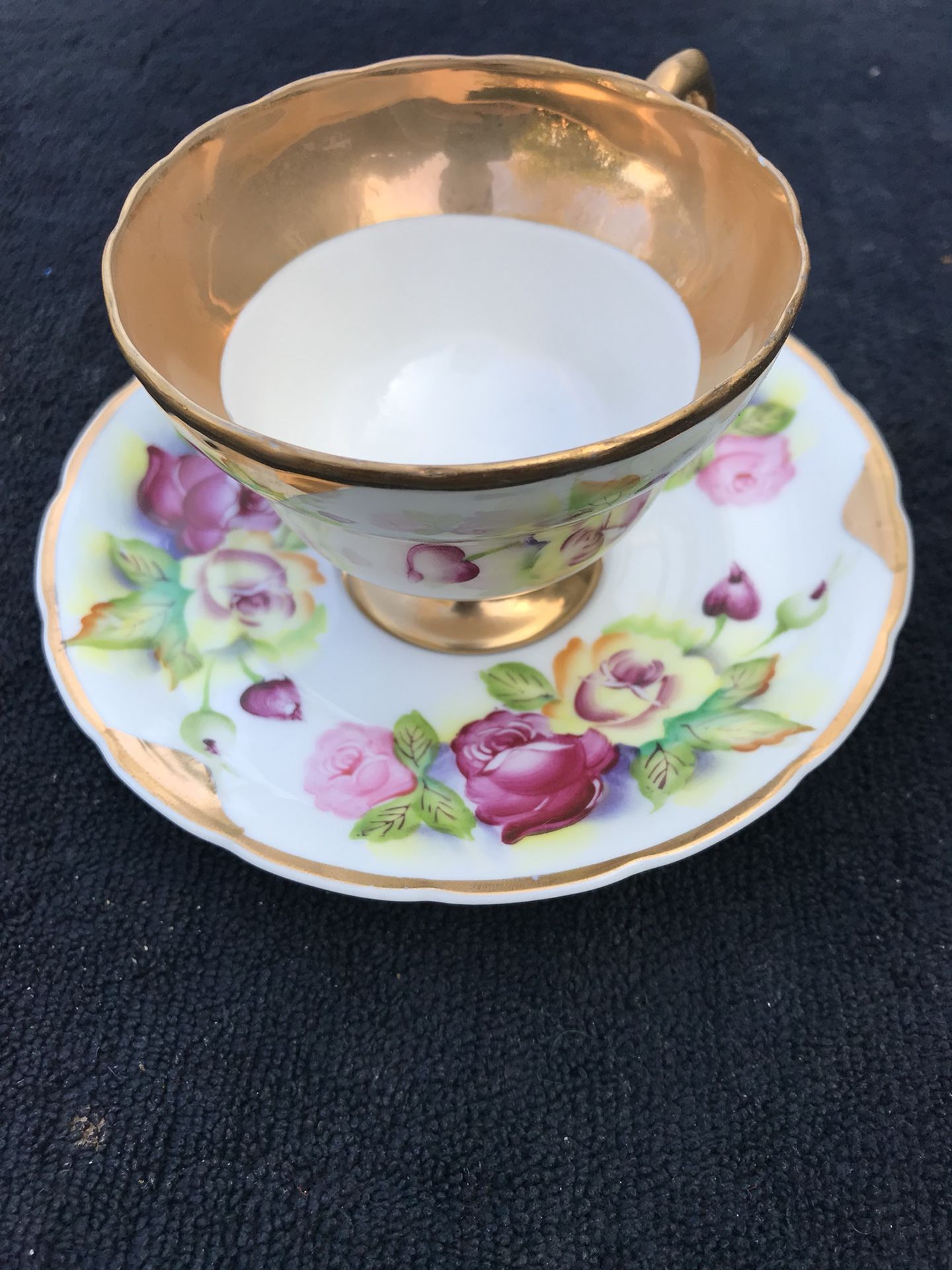 Saji fancy China teacup w/ saucer