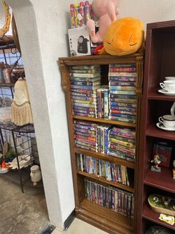 VHS DVDS AND CDS available 1-3$