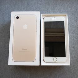 iPhone 7 - UNLOCKED - New  