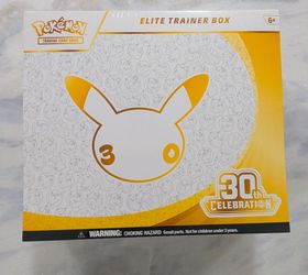Pokemon 30th Celebration ETB
