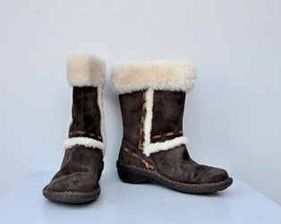 UGG Boots - winter boots - new Ugg boots - brand new size 37 US 6 Sheepskin Shearling Leather Winter Boots