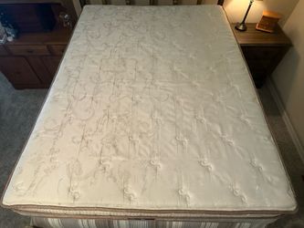 Queen Serta Perfect Sleeper mattress