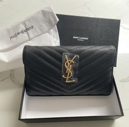 Crossbody Handbag / Shoulder Bag/ Cloche - Black
