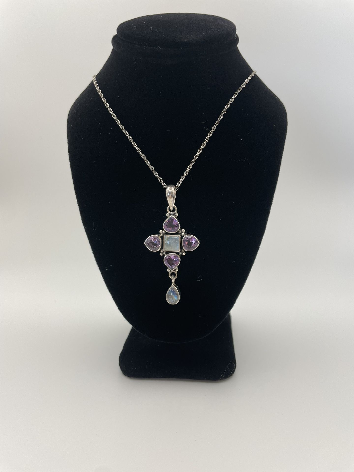 Vintage cross pendant necklace