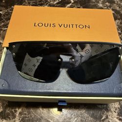 Louis Vuitton Sunglasses Black Monogram Shiel– Excellent Condition