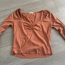 Long sleeve top