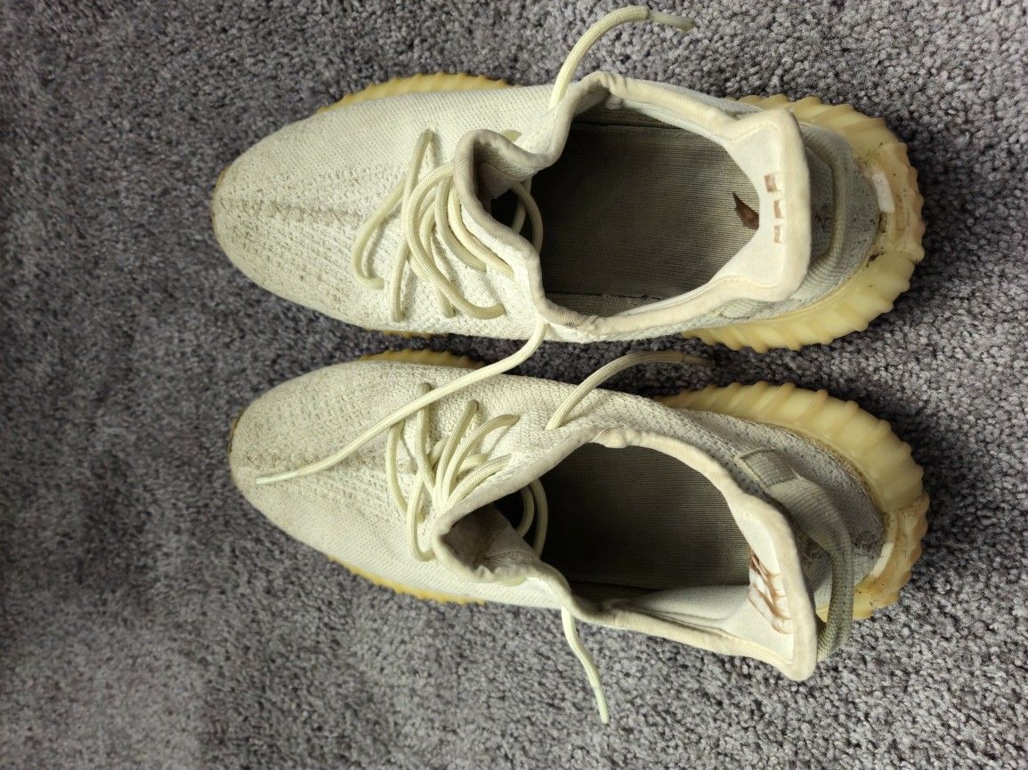 YEEZY BOOST V2 BUTTER 11.5 MENS ADIDAS SHOES SNEAKERS HYPEBEAST