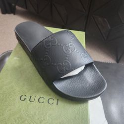 Brand New Men's GUCCI Slides 