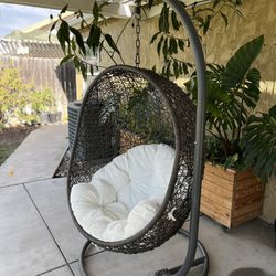 Egg Chair 