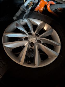 Kia Sorento rims and tire