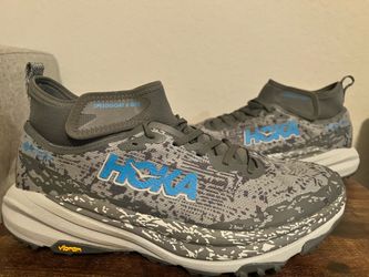 HOKA Speedgoat 6 Mid GTX trail