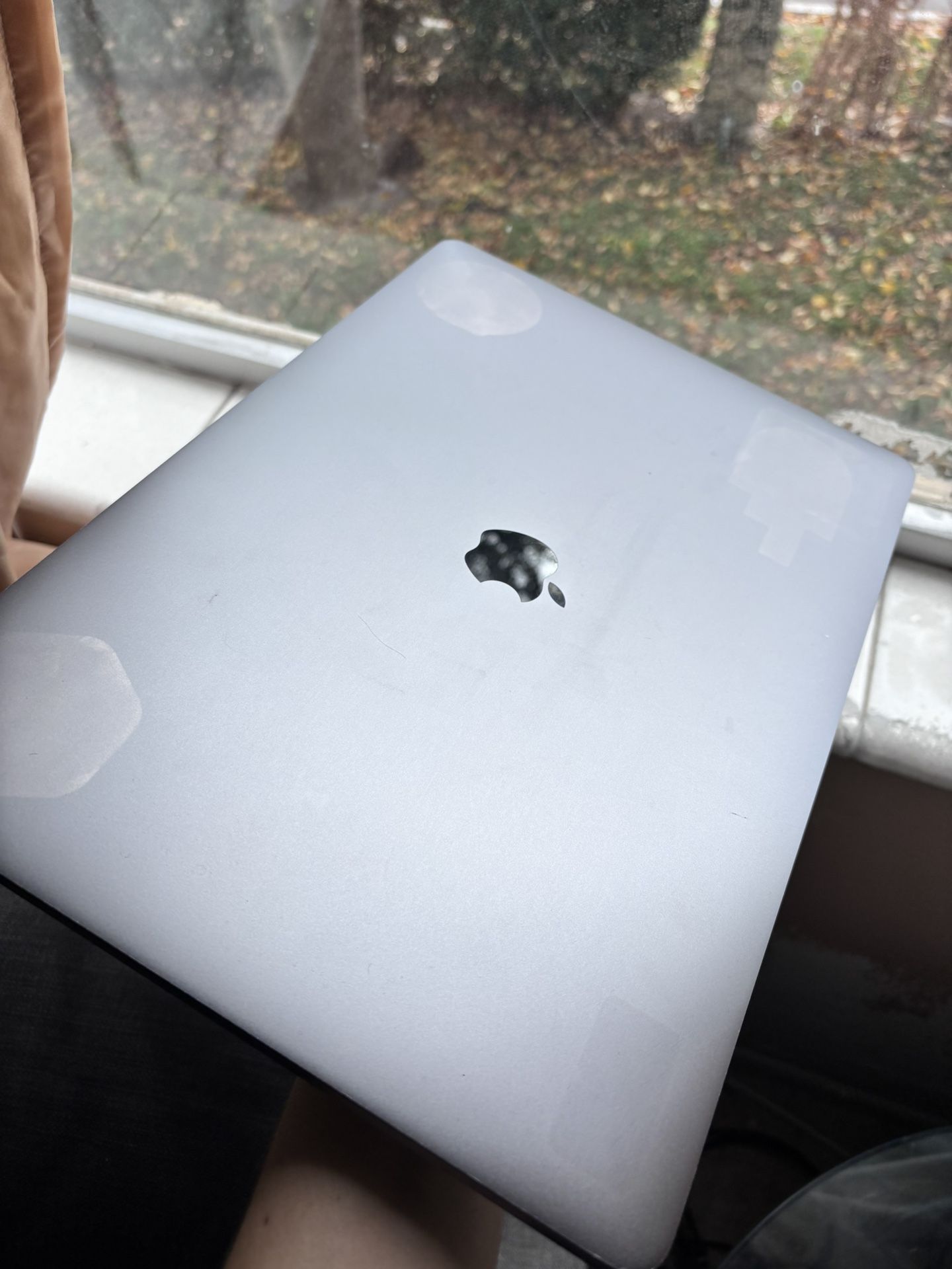 MacBOOK PRO 15 in, 2017, 250 GB
