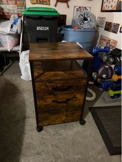Cabinet/Bedside Table
