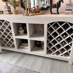 Buffet and mirror for sale