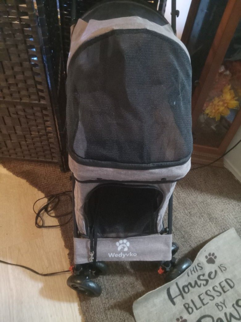 Small/Medium Dog Stroller