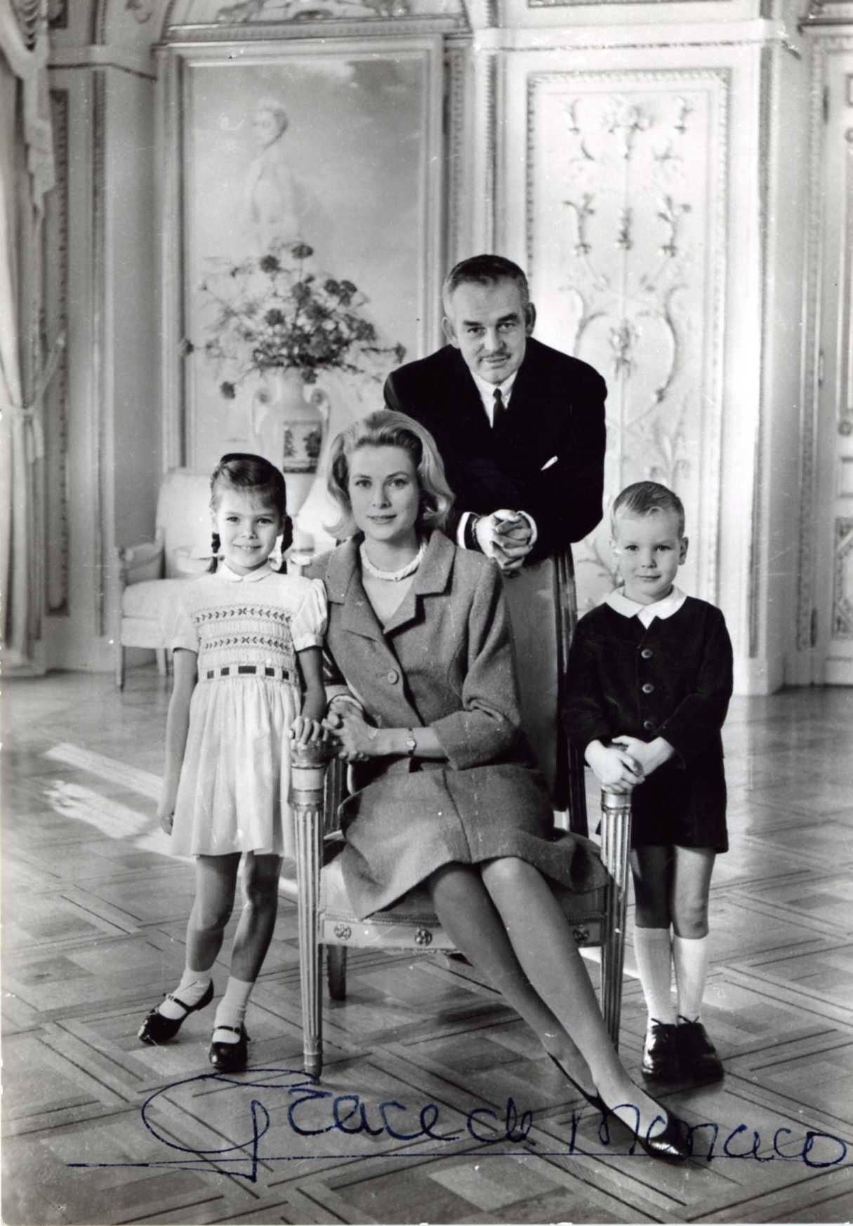 Princess Grace of Monaco (Grace Kelly) Hand Signed Photo Postcard