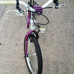 Light Weight Kid's 18" Bike