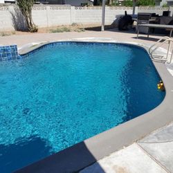 New Pool 🏊🏼‍♀️ 