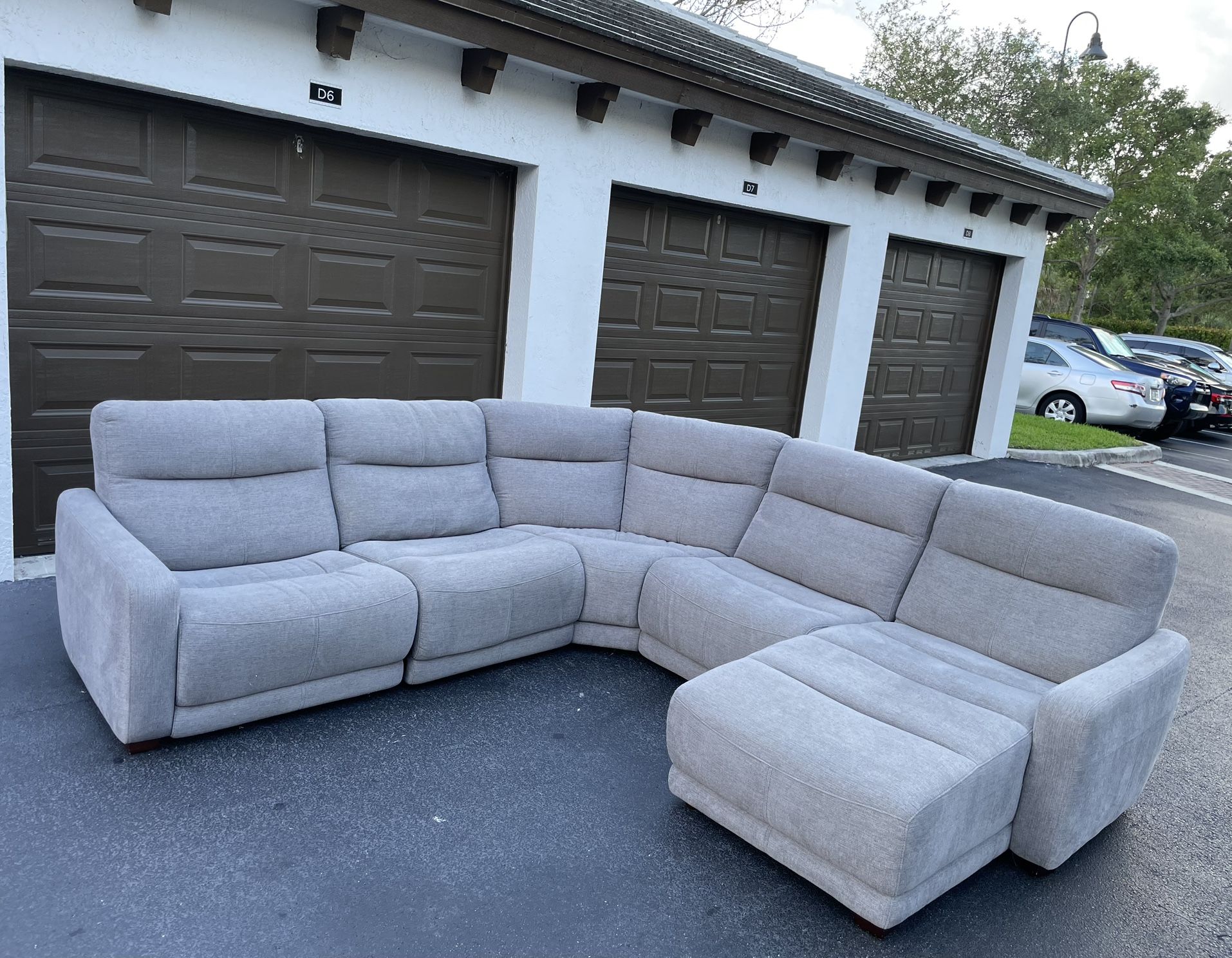 Couch/Sofa Sectional - Recliner - Fabric - Gray - Delivery Available 🚛
