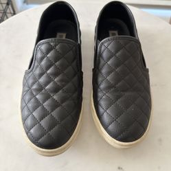 Woman’s Leather Sneakers