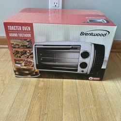 Brentwood 4 slice 9 Litter toaster oven Broiler toaster oven. brand new