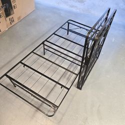 Metal Cal-King Bed Frame Set