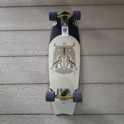 GLOBE SKATEBOARDS CRUISER COMPLETE