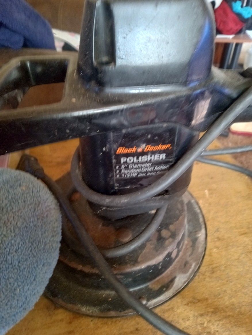 Black & Decker Polisher And Bonnets