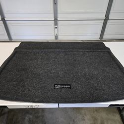 Volkswagen Golf GTI Trunk liner and Floor mats