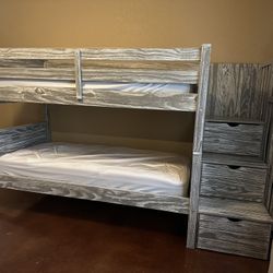 Bunk bed