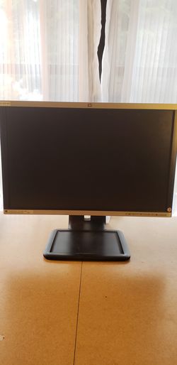 HP LA2205wg LCD Monitor 22" VGA DP DVI-D 2-Port USB