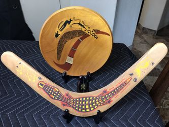 Australian Boomerang & Plate Collectible